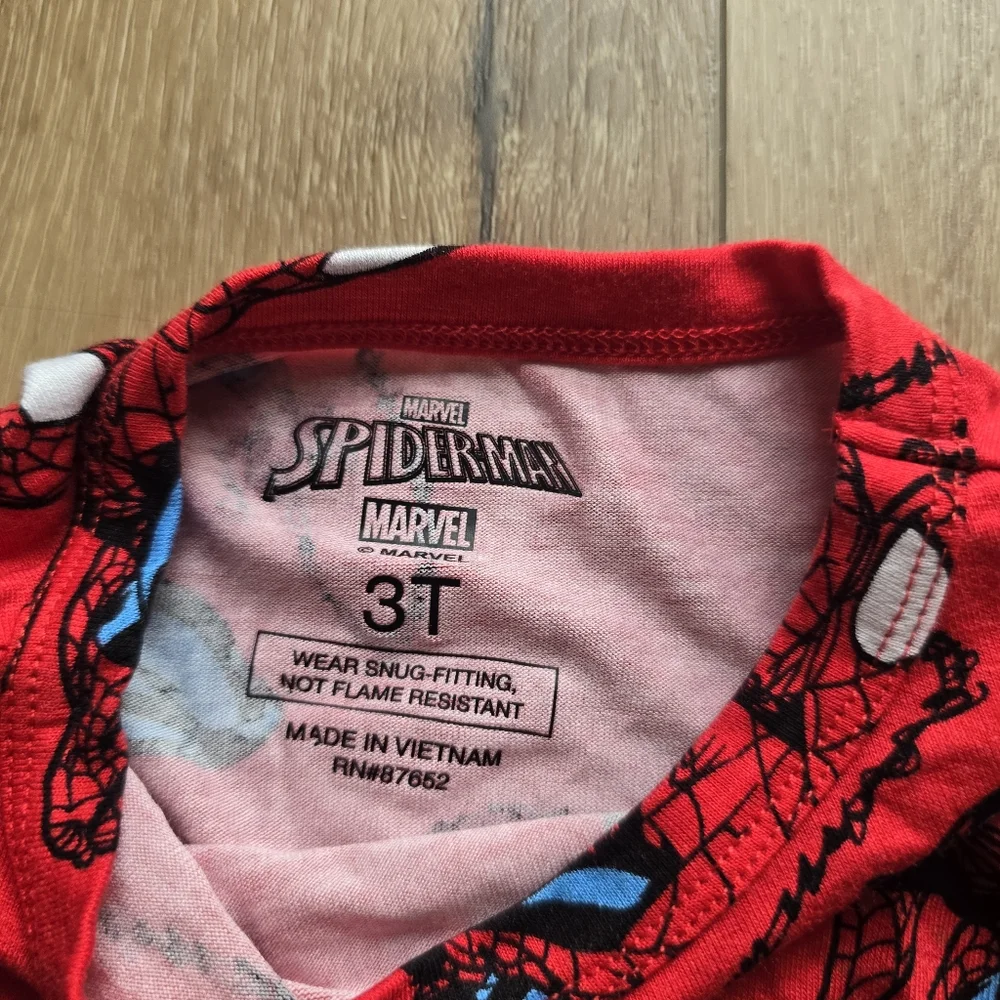 Spider-Man Spiderman Toddler Boys Tight Fit Pajama 3 Piece Set Bundle With Toy
